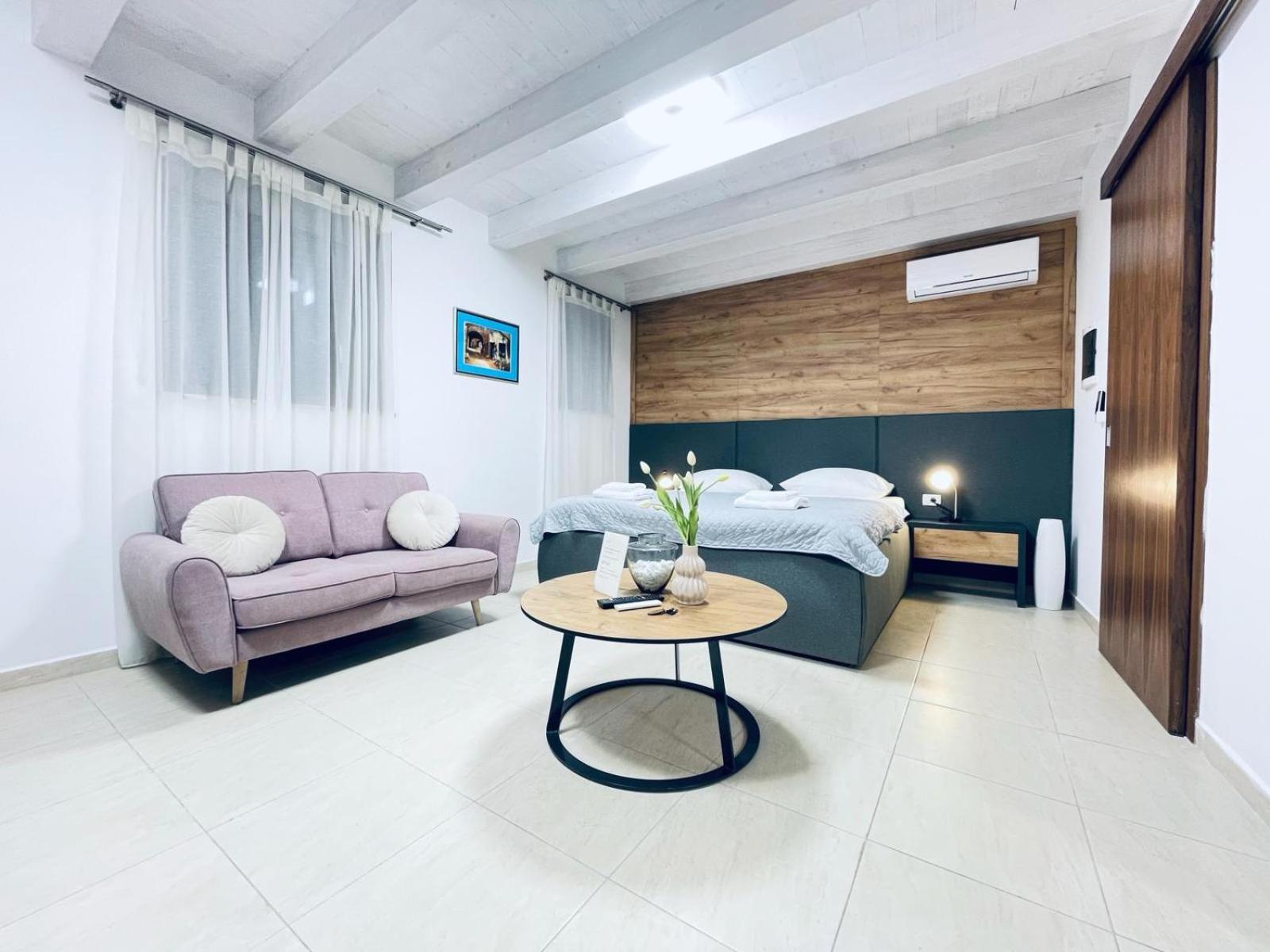 Fazana City Rooms With Free Parking 外观 照片