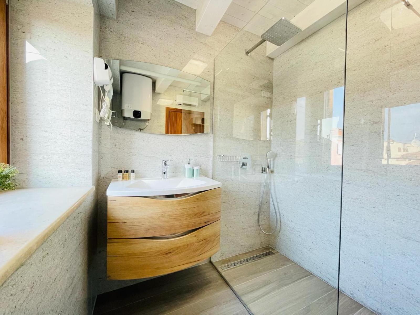 Fazana City Rooms With Free Parking 外观 照片