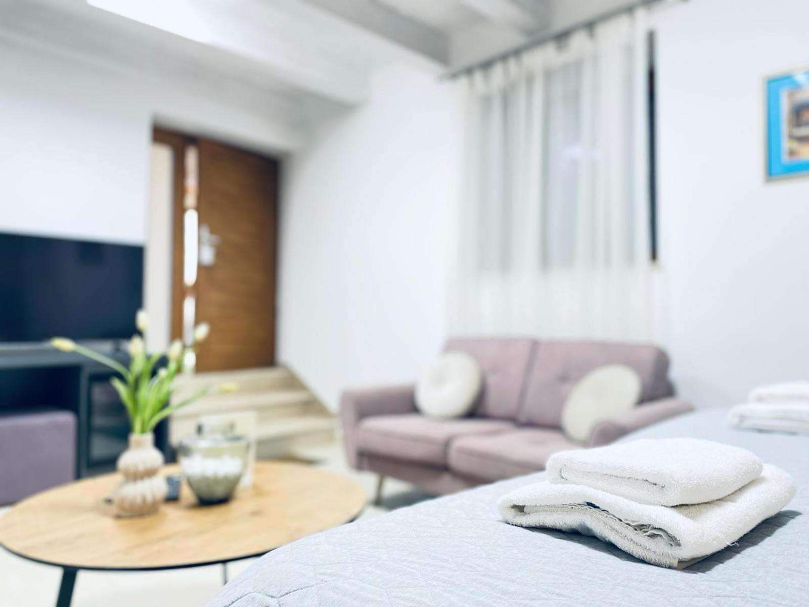 Fazana City Rooms With Free Parking 外观 照片